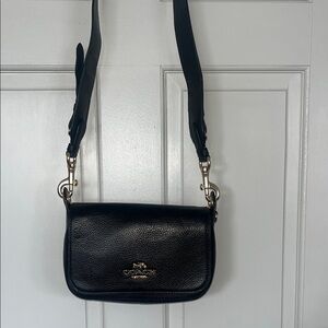Coach Black Pebbled Leather Messenger Jes Crossbody with Gold Hardware